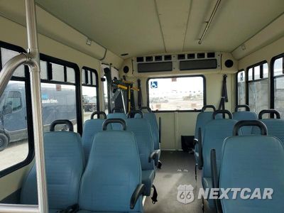 Zdjęcie 10 z 13 samochodu: 2021 FORD E350 SHUTTLE BUS VIN:1FDEE3FN1MDC10774 - miniatura