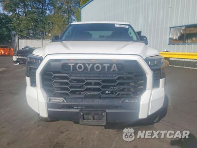 Piąte zdjęcie samochodu w środku: 2023 TOYOTA TUNDRA TRD PRO HV VIN:5TFPC5DB5PX028652 - miniatura