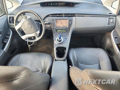 Zdjęcie 8 z 12 samochodu: 2010 TOYOTA PRIUS IV VIN:JTDKN3DU3A0029440 - miniatura