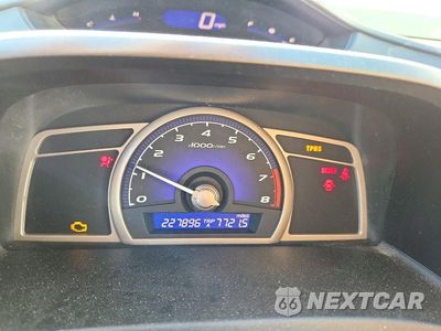Zdjęcie 9 z 12 samochodu: 2008 HONDA CIVIC EX VIN:1HGFA15878L063801 - miniatura