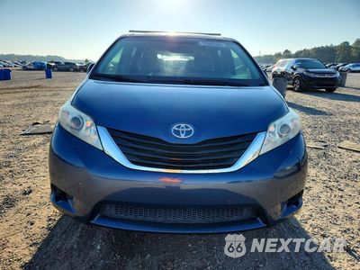 Piąte zdjęcie samochodu w środku: 2017 TOYOTA SIENNA LE VIN:5TDKZ3DC2HS832081 - miniatura
