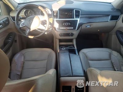 Zdjęcie 8 z 13 samochodu: 2012 MERCEDES-BENZ ML 350 4MATIC VIN:4JGDA5HB9CA031601 - miniatura