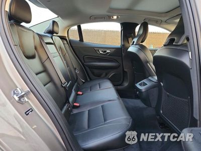 Zdjęcie 10 z 13 samochodu: 2020 VOLVO S60 T5 MOMENTUM VIN:7JR102FK6LG045255 - miniatura