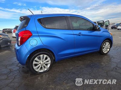 Trzecie zdjęcie samochodu z tyłu: 2018 CHEVROLET SPARK 1LT VIN:KL8CD6SA1JC420983 - miniatura