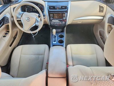Zdjęcie 8 z 12 samochodu: 2015 NISSAN ALTIMA 2.5 S VIN:1N4AL3AP8FN392431 - miniatura