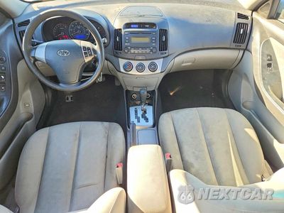 Zdjęcie 8 z 12 samochodu: 2010 HYUNDAI ELANTRA GLS VIN:KMHDU4AD0AU970256 - miniatura
