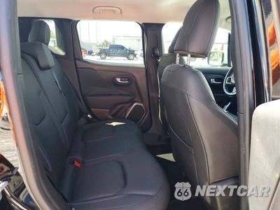 Zdjęcie 11 z 13 samochodu: 2018 JEEP RENEGADE VIN:ZACCJADB2JPH60731 - miniatura