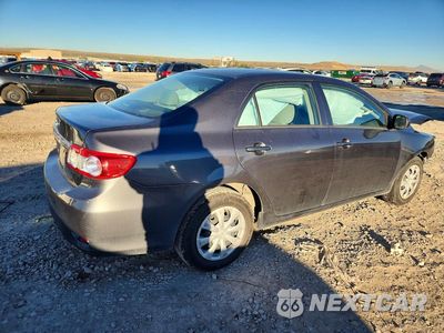 Trzecie zdjęcie samochodu z tyłu: 2013 TOYOTA COROLLA L VIN:5YFBU4EE0DP135709 - miniatura