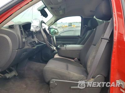 Zdjęcie 7 z 13 samochodu: 2011 CHEVROLET SILVERADO K1500 LT VIN:1GCNKSE00BZ134008 - miniatura