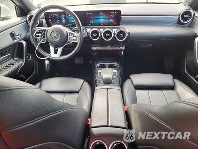 Zdjęcie 8 z 12 samochodu: 2019 MERCEDES-BENZ A 220 VIN:WDD3G4EBXKW001477 - miniatura