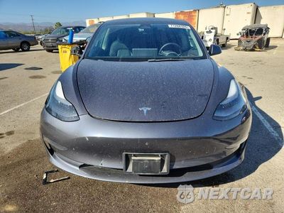 Piąte zdjęcie samochodu w środku: 2023 TESLA MODEL 3 VIN:5YJ3E1EAXPF498967 - miniatura