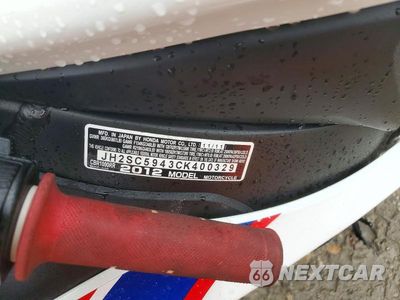 Zdjęcie 9 z 9 samochodu: 2012 HONDA CBR1000 RR VIN:JH2SC5943CK400329 - miniatura