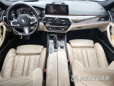 Zdjęcie 8 z 13 samochodu: 2019 BMW 540 XI VIN:WBAJE7C50KWW02190 - miniatura