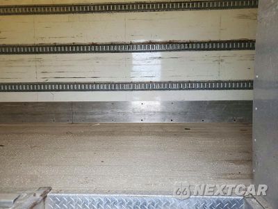 Zdjęcie 11 z 13 samochodu: 2013 FREIGHTLINER BUSINESS CLASS M2 BOX TRUCK VIN:1FVACWDT6DHFG6189 - miniatura