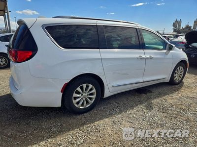 Trzecie zdjęcie samochodu z tyłu: 2019 CHRYSLER PACIFICA TOURING L VIN:2C4RC1BG9KR548263 - miniatura