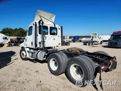 Drugie zdjęcie samochodu z przodu: 2022 FREIGHTLINER CASCADIA 126 SEMI TRUCK VIN:3AKJHLDV5NSMV8544 - miniatura