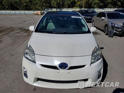 Piąte zdjęcie samochodu w środku: 2011 TOYOTA PRIUS FOUR VIN:JTDKN3DU9B0319909 - miniatura