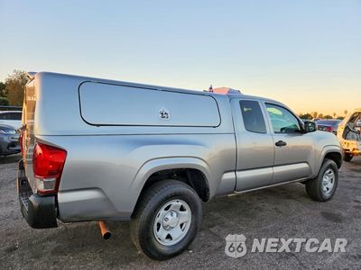 Trzecie zdjęcie samochodu z tyłu: 2019 TOYOTA TACOMA SR VIN:5TFRX5GN2KX142345 - miniatura