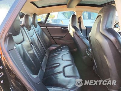 Zdjęcie 10 z 12 samochodu: 2015 TESLA MODEL S 85 VIN:5YJSA1H19FF082510 - miniatura