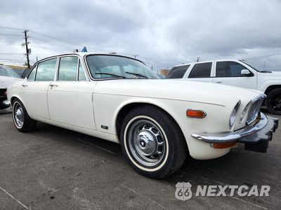 Czwarte zdjęcie samochodu z boku: 1974 JAGUAR XJ6 VIN:UE2T52861BW - miniatura