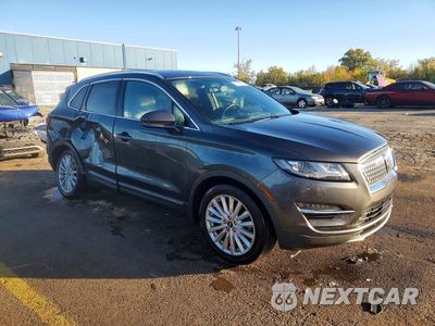 Czwarte zdjęcie samochodu z boku: 2019 LINCOLN MKC VIN:5LMCJ1C93KUL50673 - miniatura