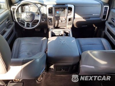 Zdjęcie 8 z 12 samochodu: 2017 RAM 1500 SLT VIN:3C6RR7LT0HG794198 - miniatura