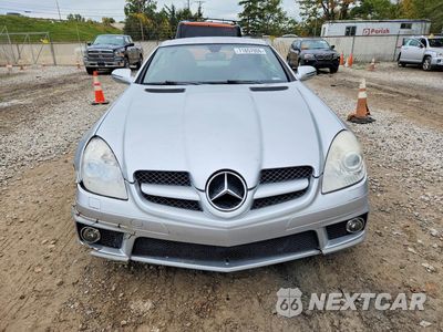 Piąte zdjęcie samochodu w środku: 2009 MERCEDES-BENZ SLK 350 VIN:WDBWK58FX9F217851 - miniatura