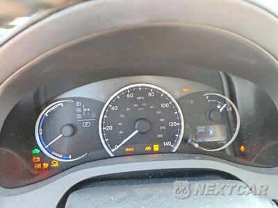 Zdjęcie 9 z 12 samochodu: 2011 LEXUS CT 200 VIN:JTHKD5BHXB2037978 - miniatura