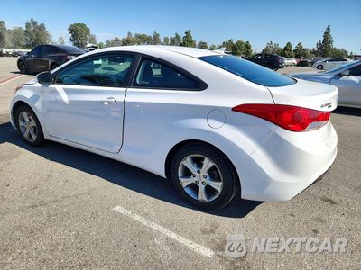Drugie zdjęcie samochodu z przodu: 2013 HYUNDAI ELANTRA COUPE GS VIN:KMHDH6AE6DU016768 - miniatura