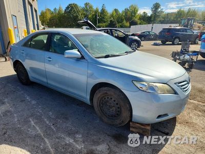 Czwarte zdjęcie samochodu z boku: 2007 TOYOTA CAMRY LE VIN:4T1BE46KX7U514155 - miniatura