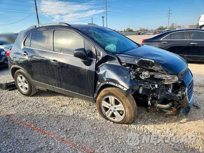 Czwarte zdjęcie samochodu z boku: 2018 CHEVROLET TRAX 1LT VIN:3GNCJLSB3JL291700 - miniatura