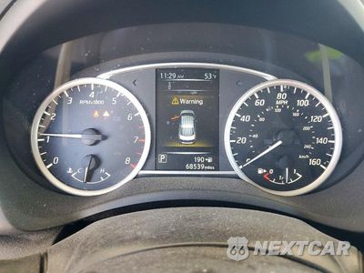 Zdjęcie 9 z 12 samochodu: 2018 NISSAN SENTRA S VIN:3N1AB7AP5JY343352 - miniatura
