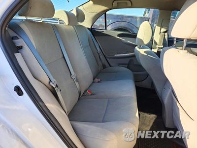 Zdjęcie 10 z 13 samochodu: 2013 TOYOTA COROLLA LE VIN:2T1BU4EE2DC982487 - miniatura