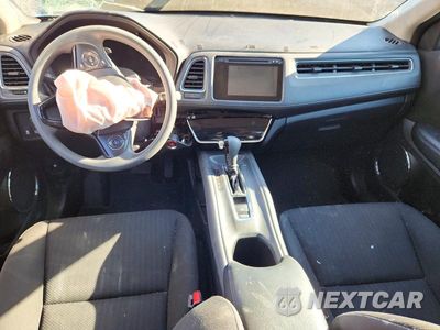 Zdjęcie 8 z 13 samochodu: 2018 HONDA HR-V EX VIN:3CZRU6H56JG712549 - miniatura