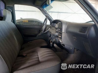 Zdjęcie 11 z 13 samochodu: 1993 TOYOTA PICKUP 1/2 TON SHORT WHEELBASE DX VIN:4TARN01P9PZ137279 - miniatura