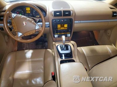 Zdjęcie 8 z 13 samochodu: 2009 PORSCHE CAYENNE VIN:WP1AA29P29LA07071 - miniatura