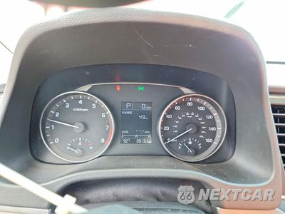 Zdjęcie 9 z 12 samochodu: 2017 HYUNDAI ELANTRA SE VIN:5NPD84LF6HH144605 - miniatura