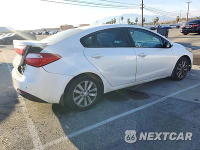 Trzecie zdjęcie samochodu z tyłu: 2015 KIA FORTE LX VIN:KNAFX4A64F5421518 - miniatura
