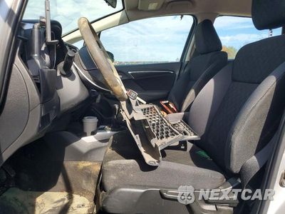 Zdjęcie 7 z 12 samochodu: 2015 HONDA FIT LX VIN:3HGGK5G55FM711143 - miniatura