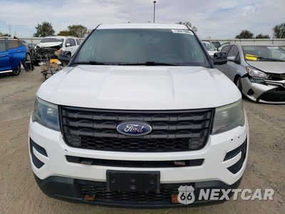 Piąte zdjęcie samochodu w środku: 2017 FORD EXPLORER POLICE INTERCEPTOR VIN:1FM5K8ARXHGA44288 - miniatura