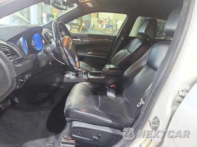 Zdjęcie 7 z 12 samochodu: 2014 CHRYSLER 300C VIN:2C3CCAEG1EH323772 - miniatura