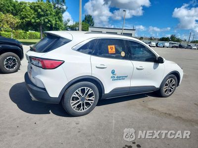Trzecie zdjęcie samochodu z tyłu: 2020 FORD ESCAPE SEL VIN:1FMCU0H62LUB11779 - miniatura