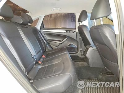 Zdjęcie 10 z 12 samochodu: 2014 VOLKSWAGEN PASSAT SE VIN:1VWBT7A38EC049645 - miniatura