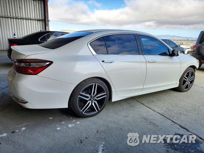 Trzecie zdjęcie samochodu z tyłu: 2017 HONDA ACCORD SPORT SPECIAL EDITION VIN:1HGCR2F15HA048051 - miniatura