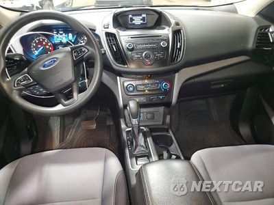 Zdjęcie 8 z 13 samochodu: 2018 FORD ESCAPE S VIN:1FMCU0F75JUD30003 - miniatura