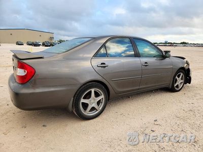 Trzecie zdjęcie samochodu z tyłu: 2003 TOYOTA CAMRY LE VIN:4T1BE32K13U671311 - miniatura