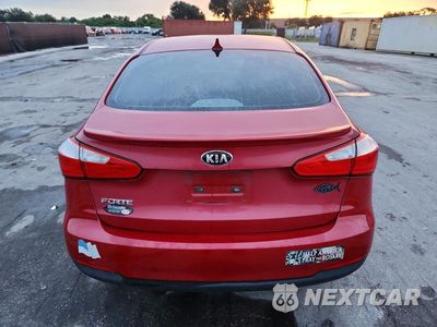 Zdjęcie 6 z 12 samochodu: 2016 KIA FORTE LX VIN:KNAFK4A67G5597866 - miniatura