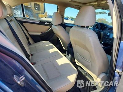 Zdjęcie 10 z 12 samochodu: 2017 VOLKSWAGEN JETTA SE VIN:3VWDB7AJ9HM301464 - miniatura