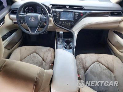 Zdjęcie 8 z 12 samochodu: 2019 TOYOTA CAMRY LE VIN:4T1B11HK4KU799970 - miniatura