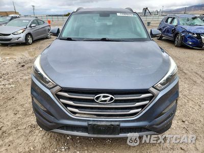 Piąte zdjęcie samochodu w środku: 2016 HYUNDAI TUCSON SPORT VIN:KM8J3CA28GU224757 - miniatura
